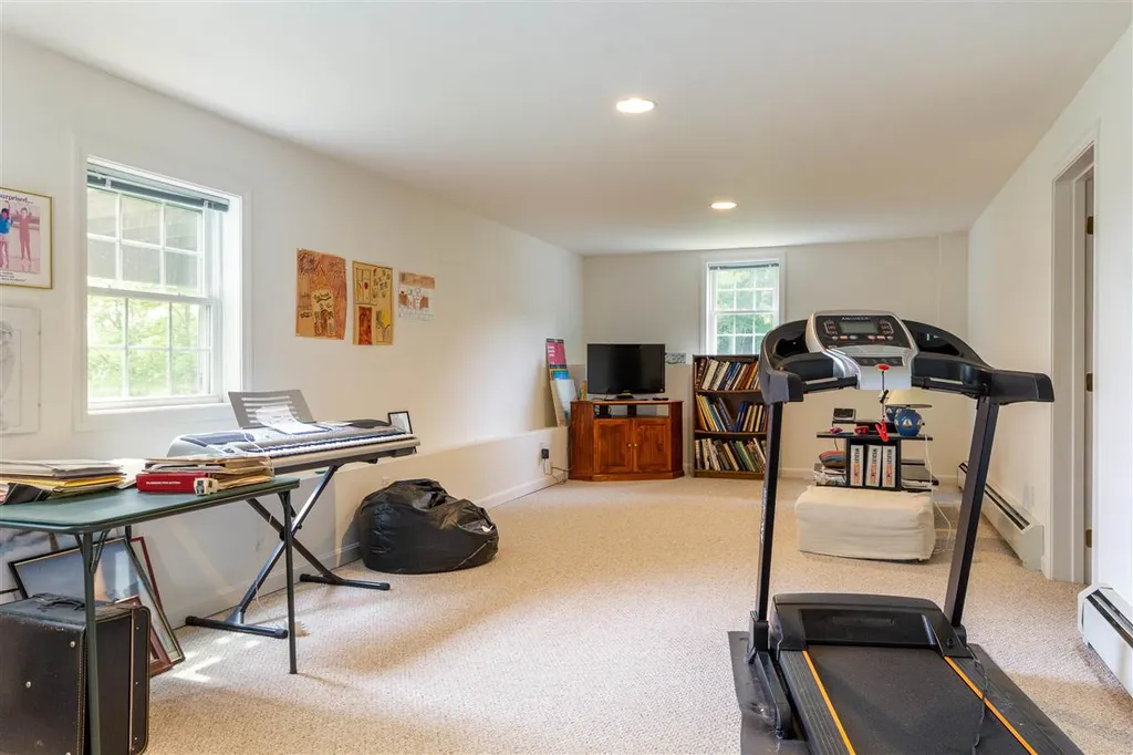 19 Rockland Street Burlington VT 05408