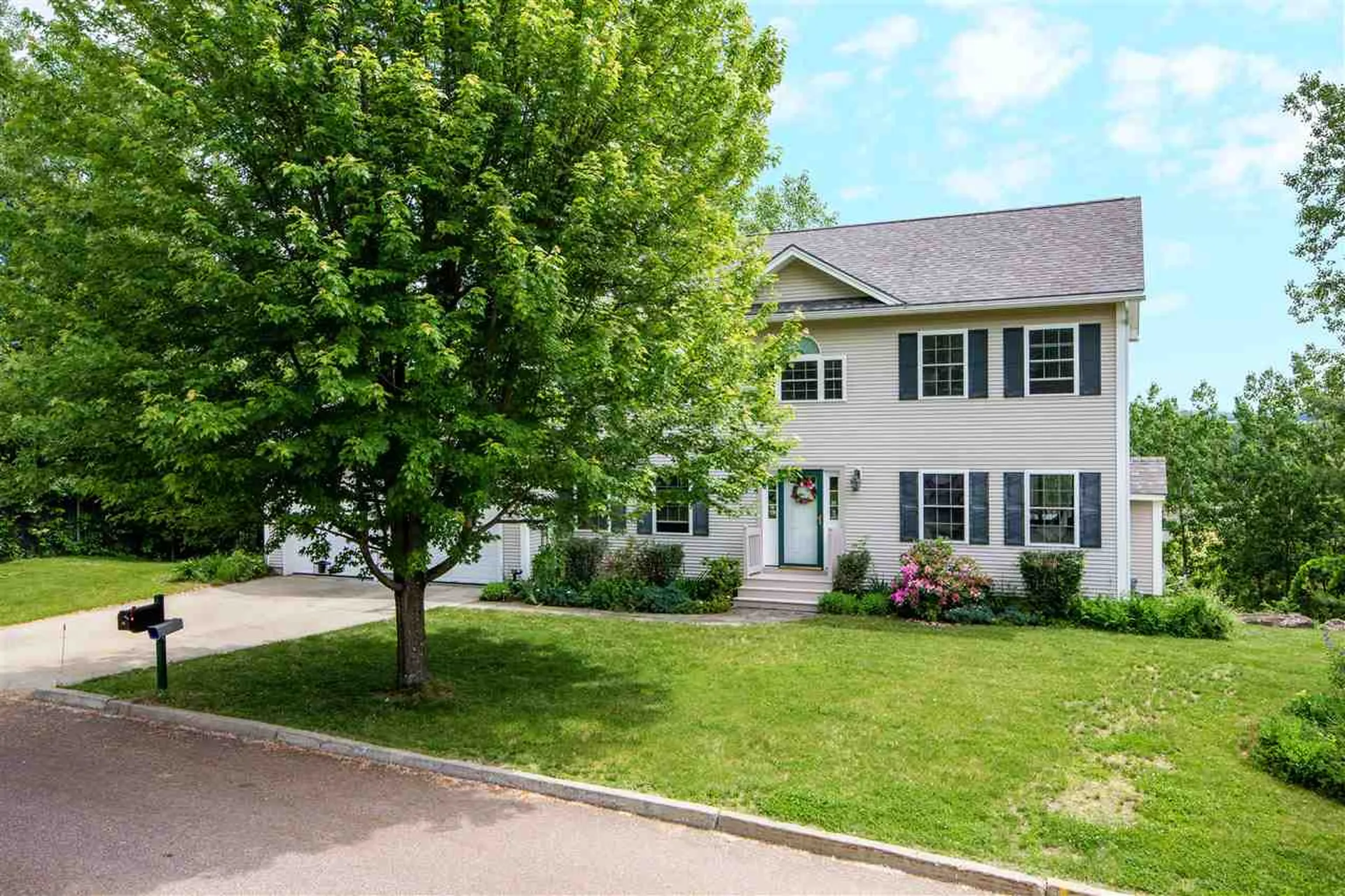 19 Rockland Street Burlington VT 05408