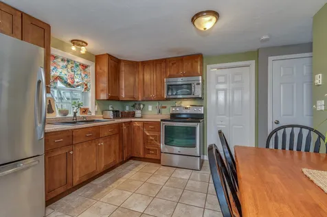21-23 Townhouse Road Allenstown NH 03275