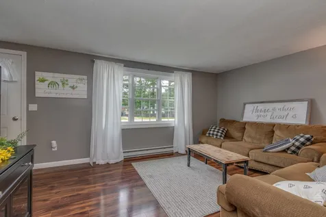 21-23 Townhouse Road Allenstown NH 03275