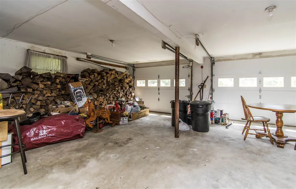 7 Kerry Drive Newton NH 03858