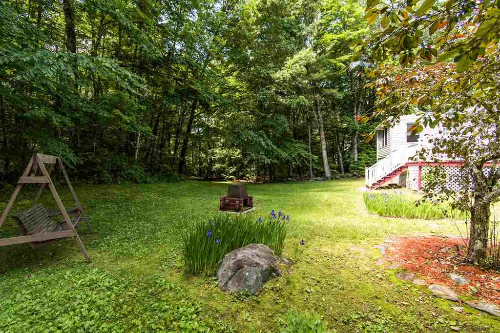 7 Kerry Drive Newton NH 03858