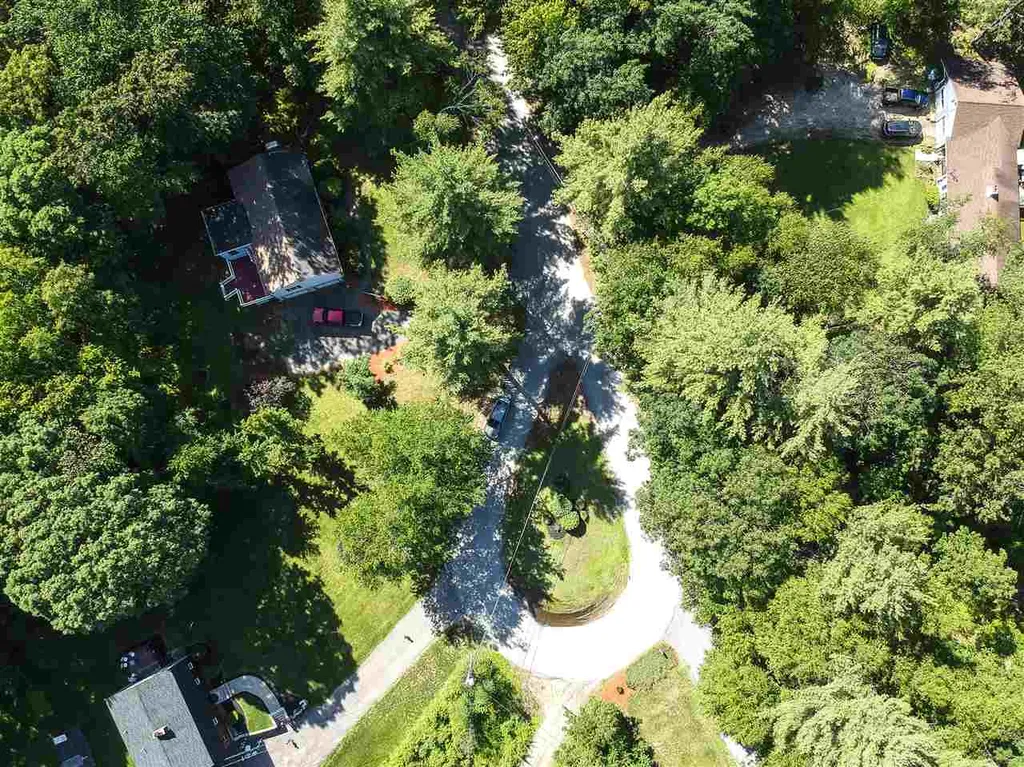 7 Kerry Drive Newton NH 03858
