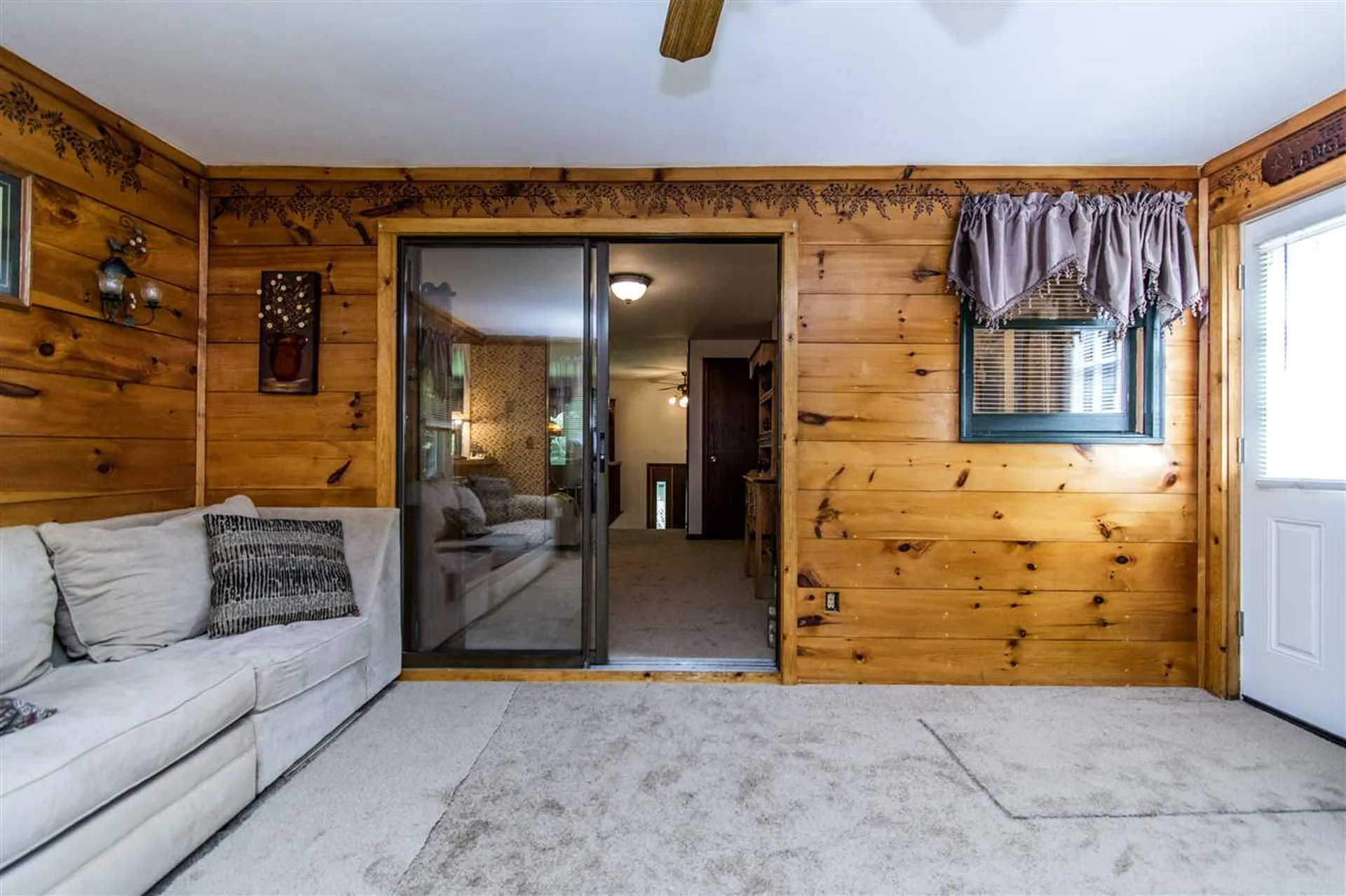 7 Kerry Drive Newton NH 03858