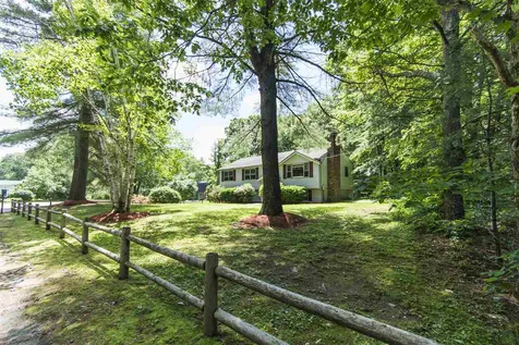 7 Kerry Drive Newton NH 03858