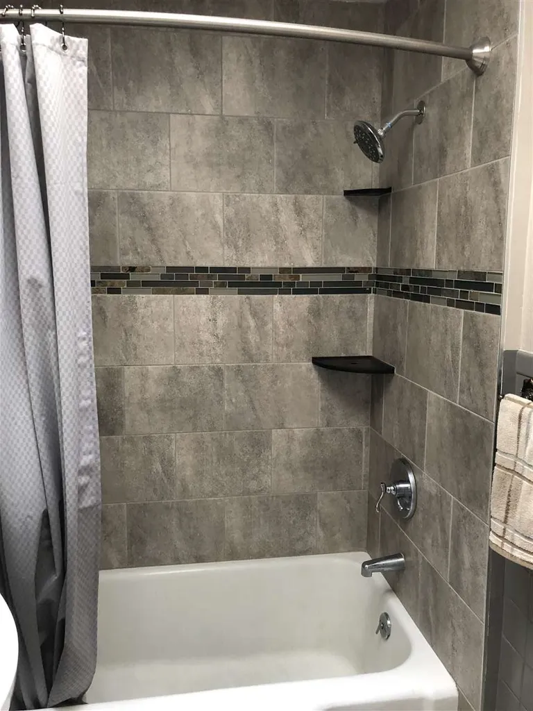33 Pennington Drive Burlington VT 05408
