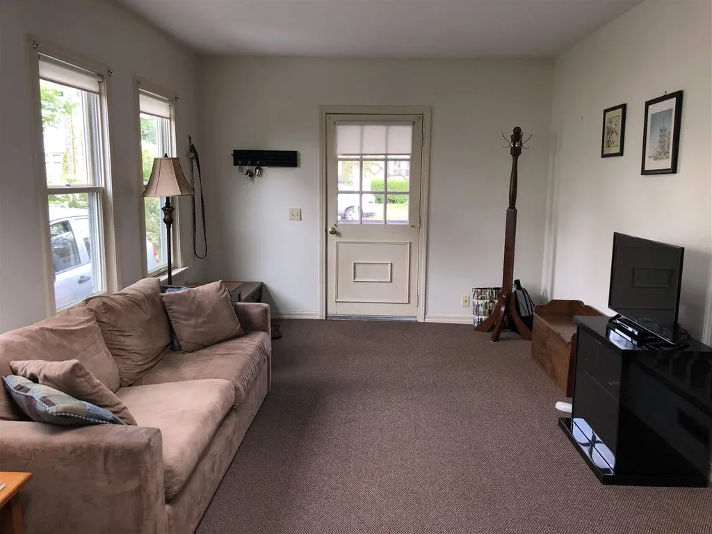 33 Pennington Drive Burlington VT 05408
