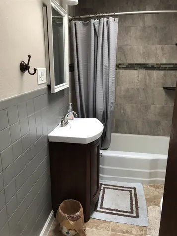 33 Pennington Drive Burlington VT 05408
