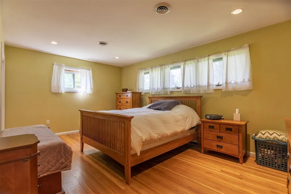 83 Sheffield Road Road Portsmouth NH 03801
