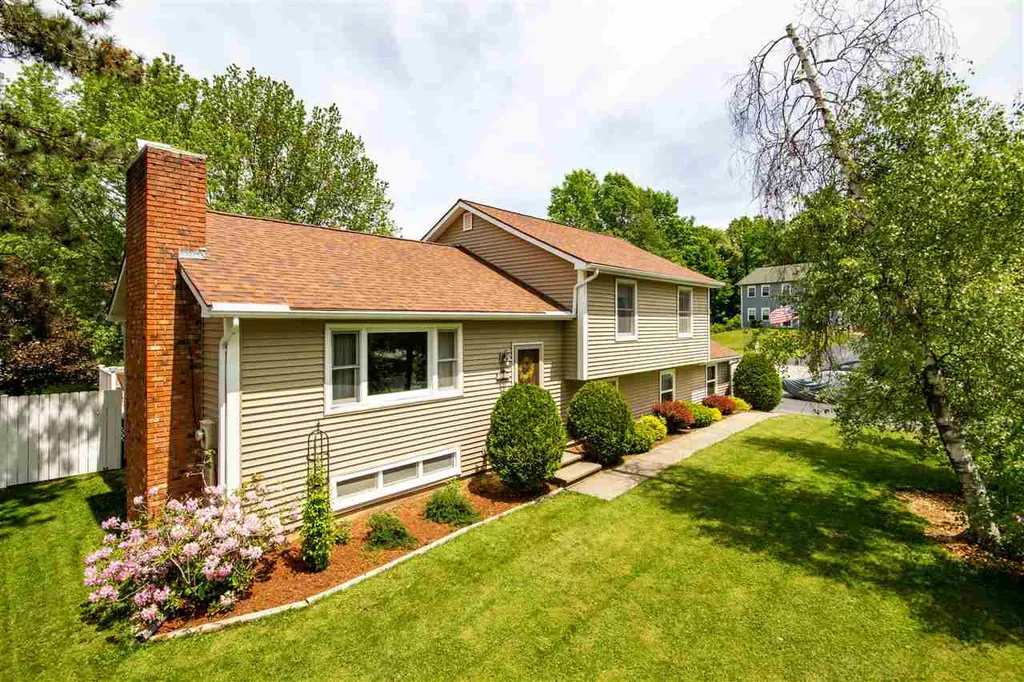 223 Stokes Lane Shelburne VT 05482