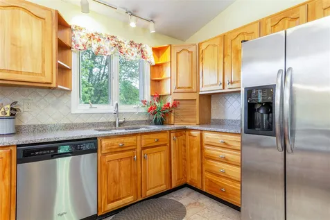 223 Stokes Lane Shelburne VT 05482