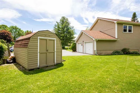 223 Stokes Lane Shelburne VT 05482