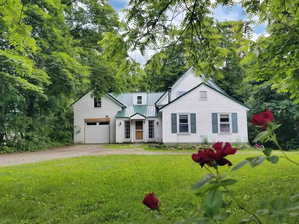 111 Souhegan Street Milford NH 03055