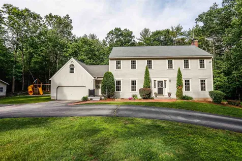 31 Schoolhouse Road Amherst NH 03031