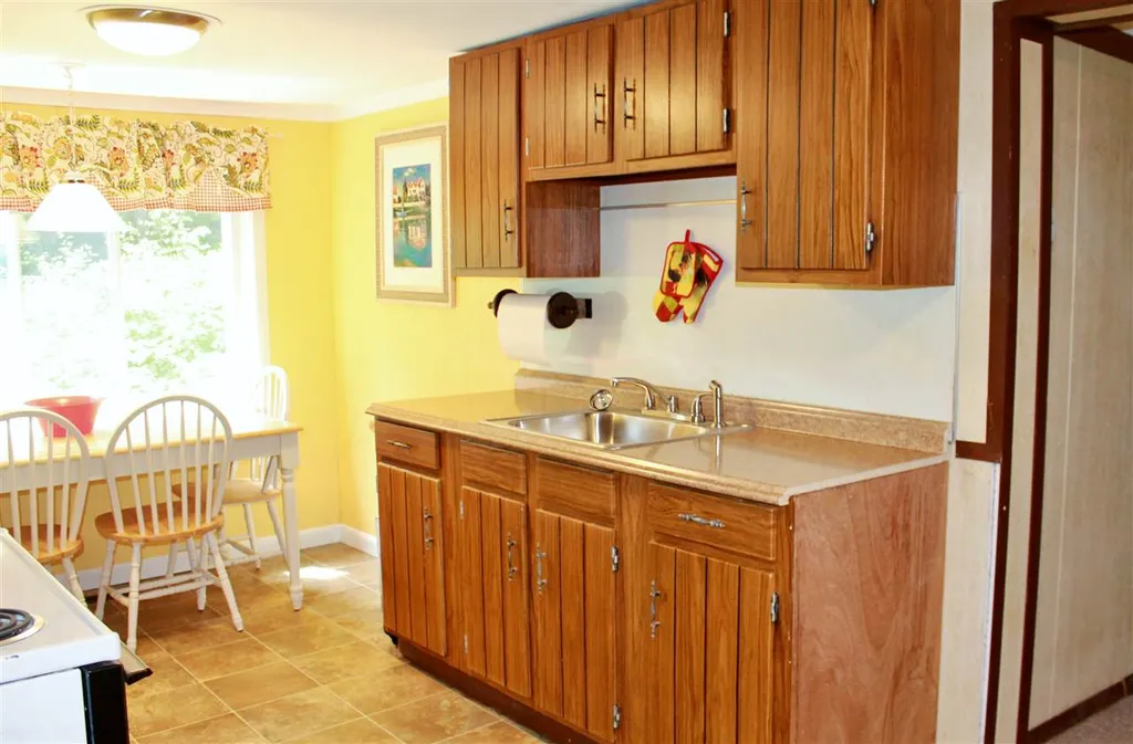133 North Road Shelburne NH 03581