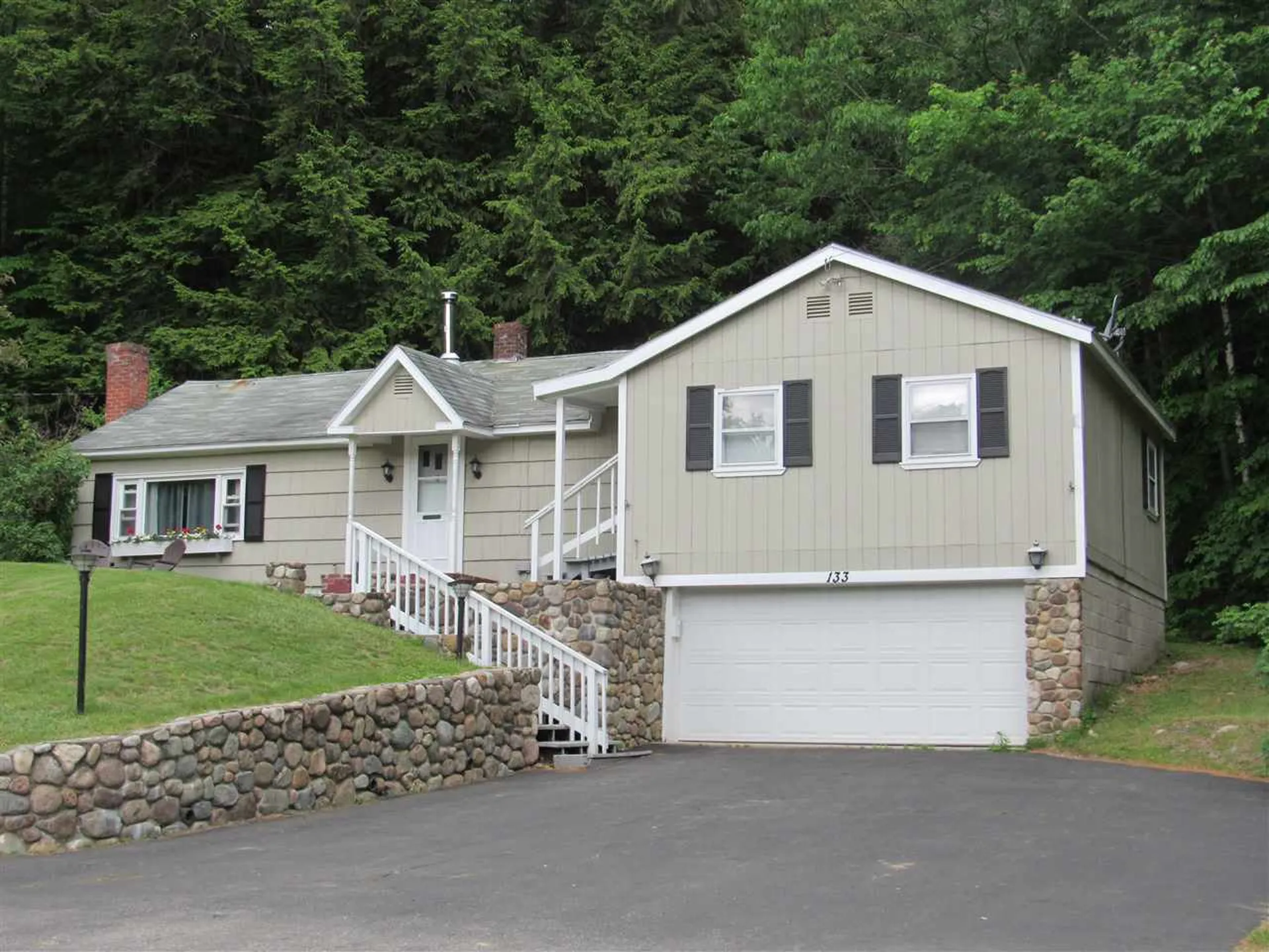 133 North Road Shelburne NH 03581