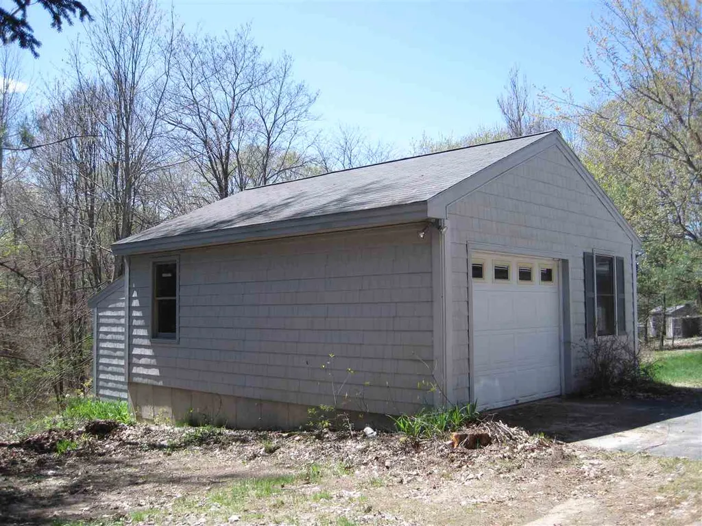144 Wednesday Hill Road Lee NH 03861