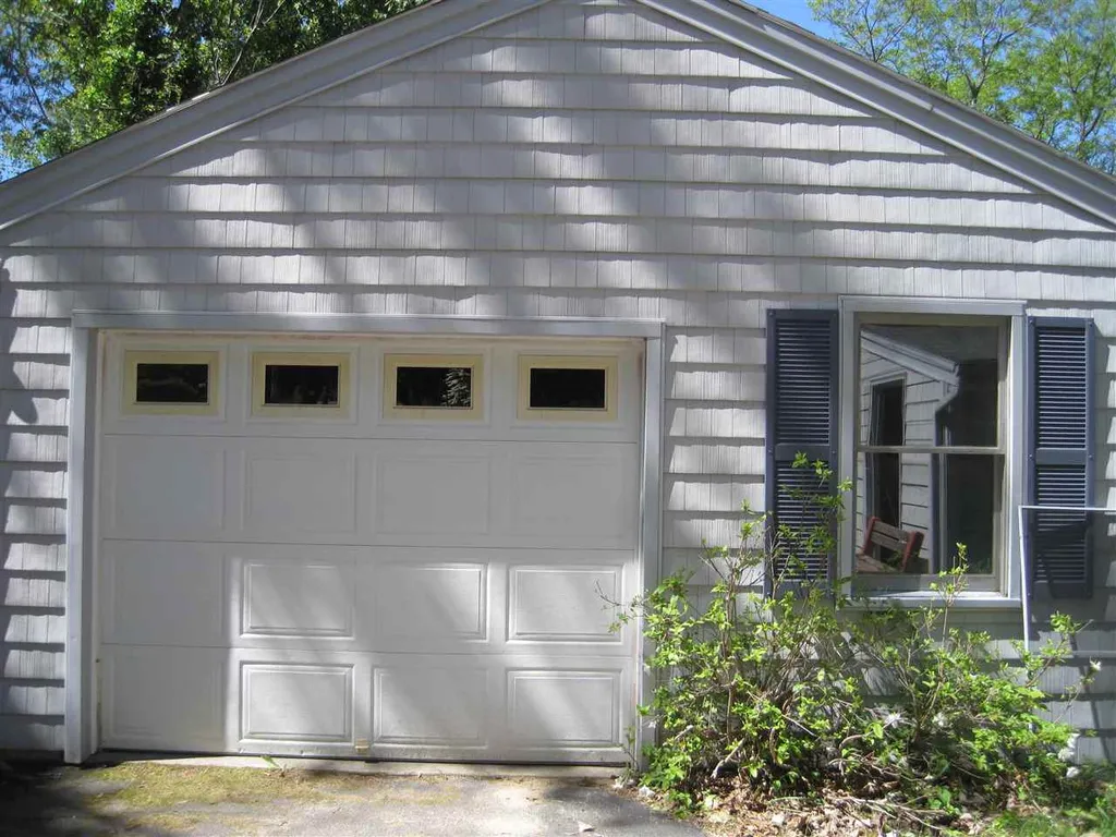 144 Wednesday Hill Road Lee NH 03861