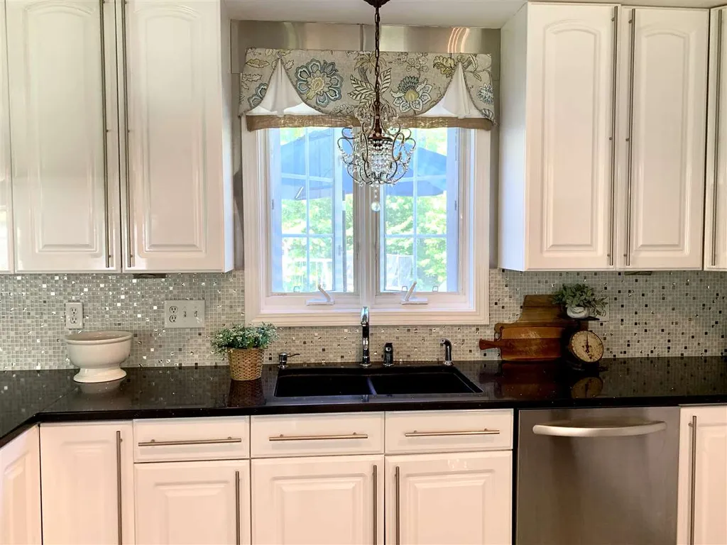 3 Broad Cove Drive Concord NH 03303