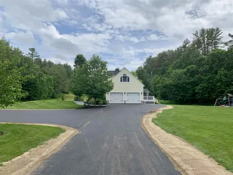 3 Broad Cove Drive Concord NH 03303
