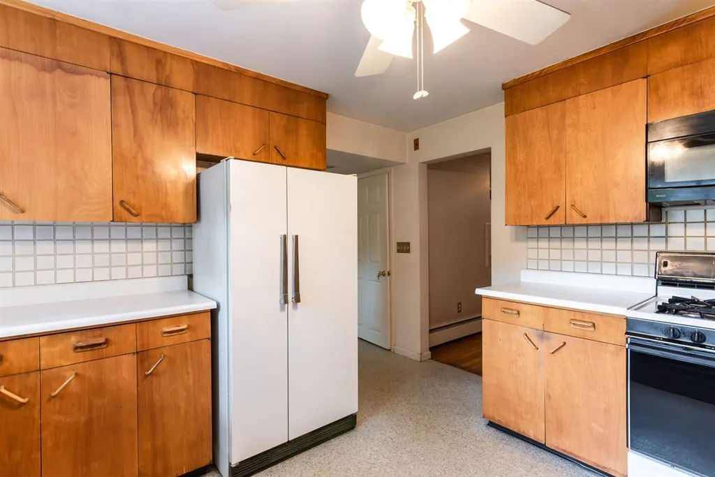 43 Farmington Road Nashua NH 03060