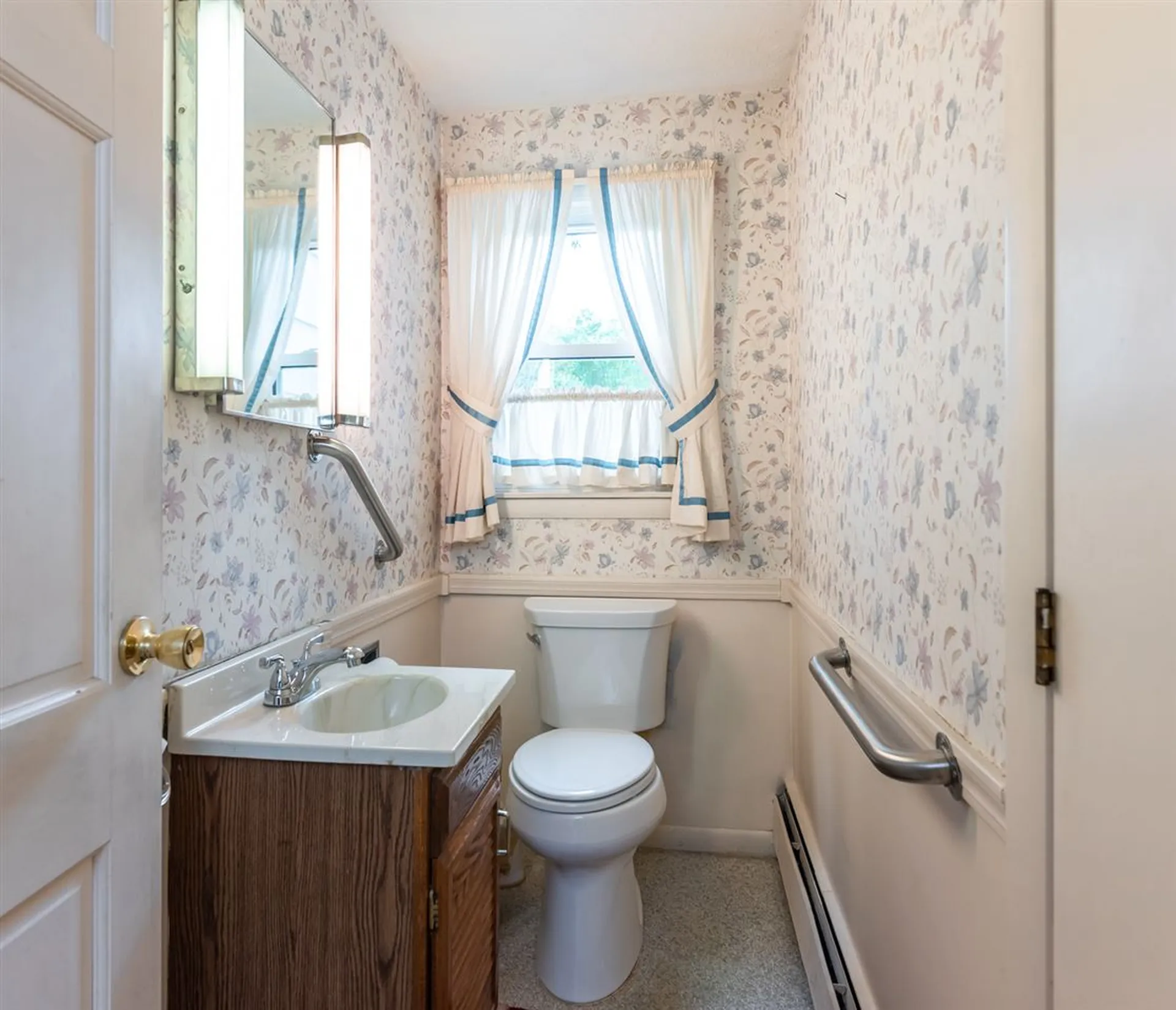 43 Farmington Road Nashua NH 03060