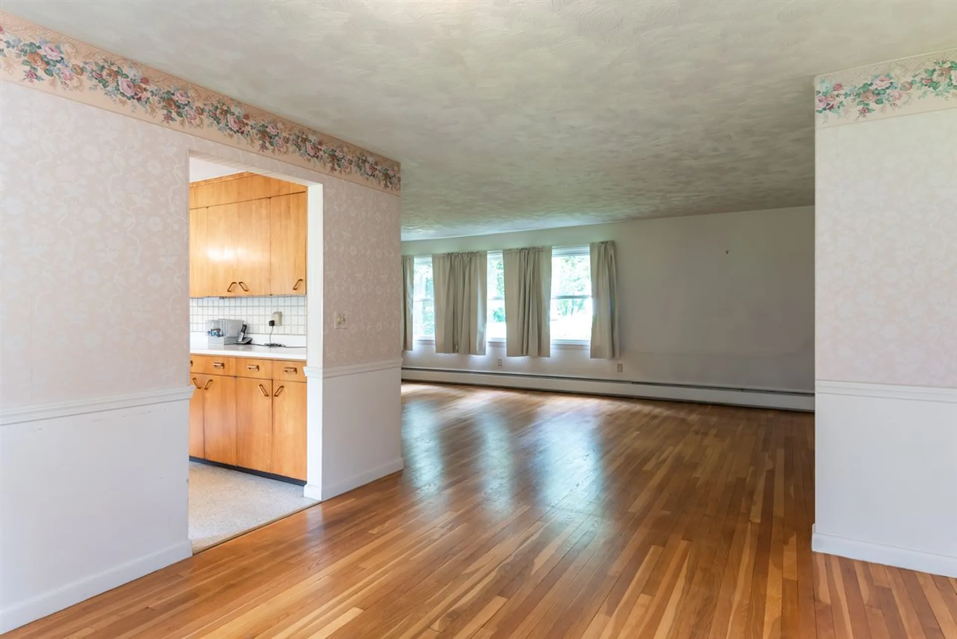 43 Farmington Road Nashua NH 03060