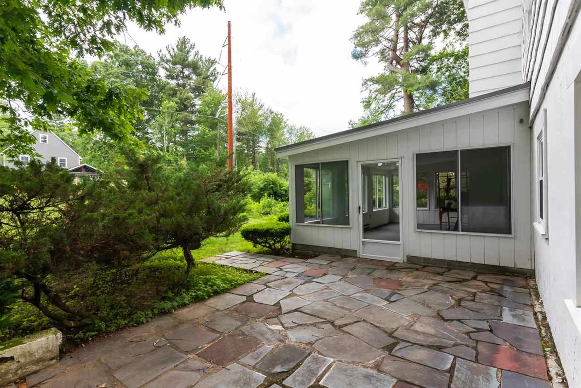 43 Farmington Road Nashua NH 03060