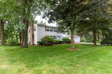 43 Farmington Road Nashua NH 03060