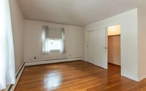 43 Farmington Road Nashua NH 03060