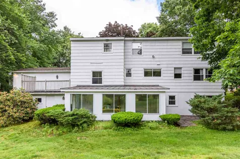 43 Farmington Road Nashua NH 03060