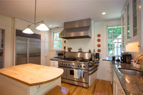 10 College Hill Road Woodstock VT 05091
