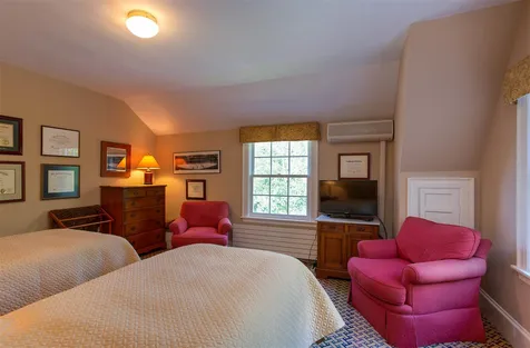 10 College Hill Road Woodstock VT 05091