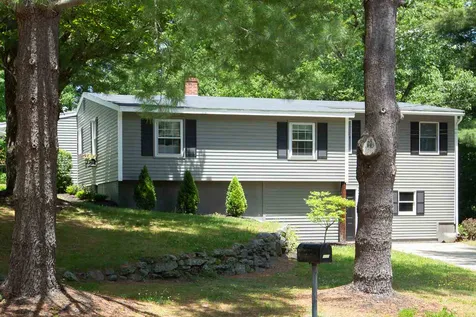 137 Phillip Street Manchester NH 03102
