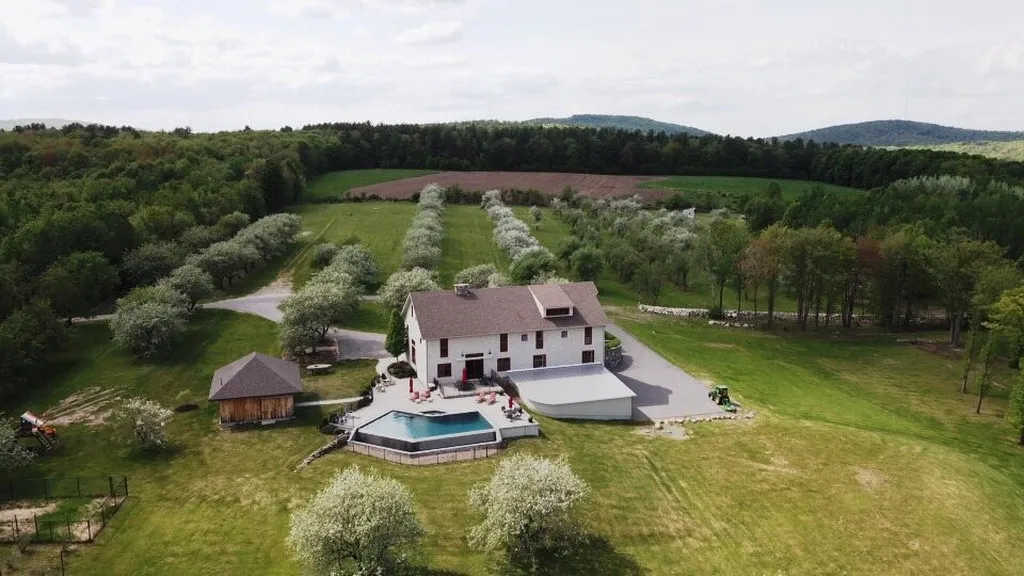 159 Meaderboro Road Farmington NH 03835