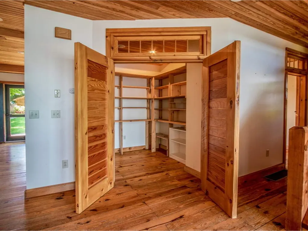 34 Elderberry Lane Colchester VT 05446