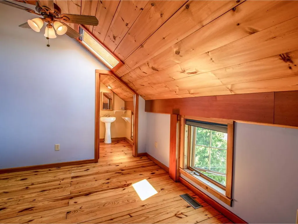 34 Elderberry Lane Colchester VT 05446