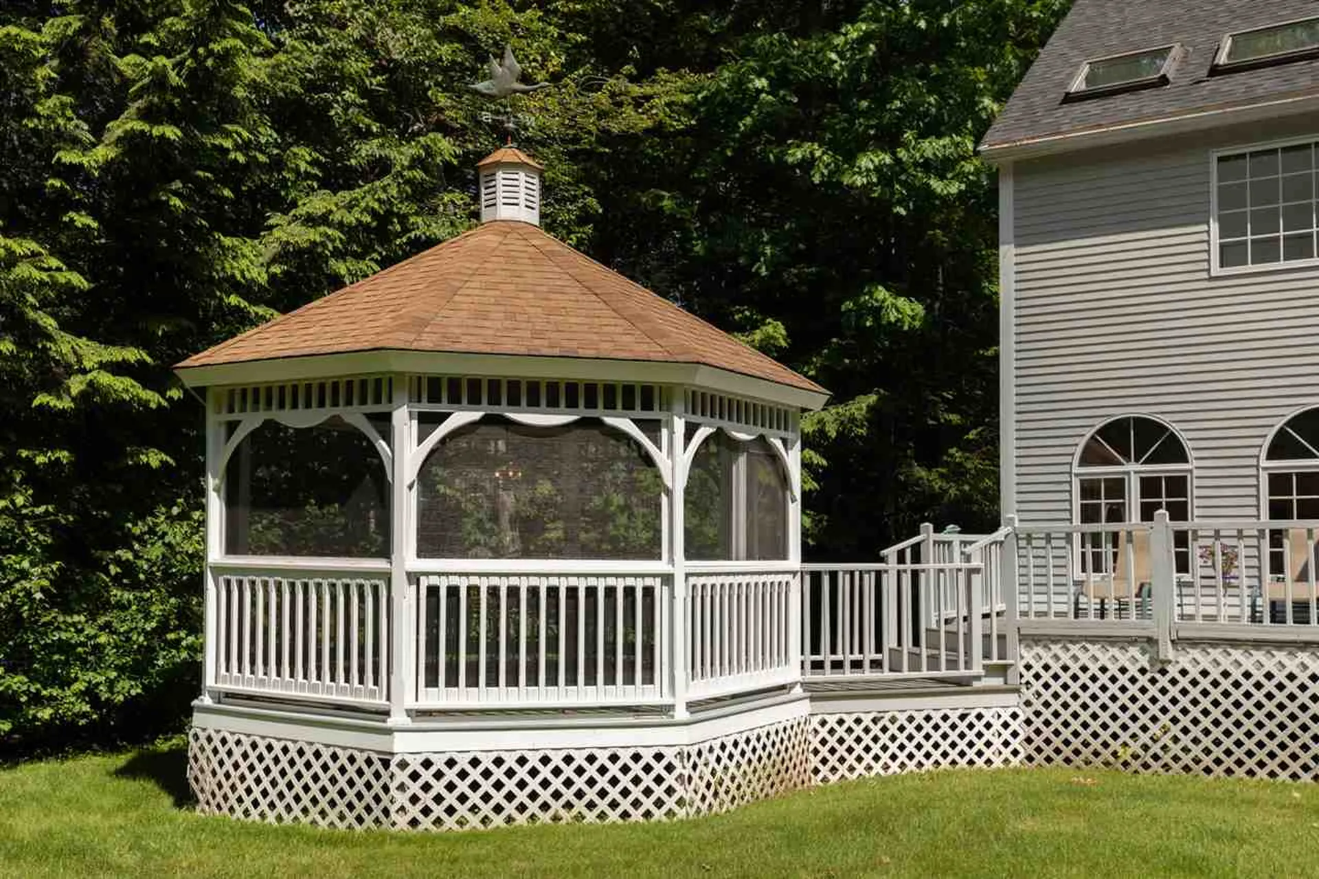 9 Evergreen Way Stratham NH 03885