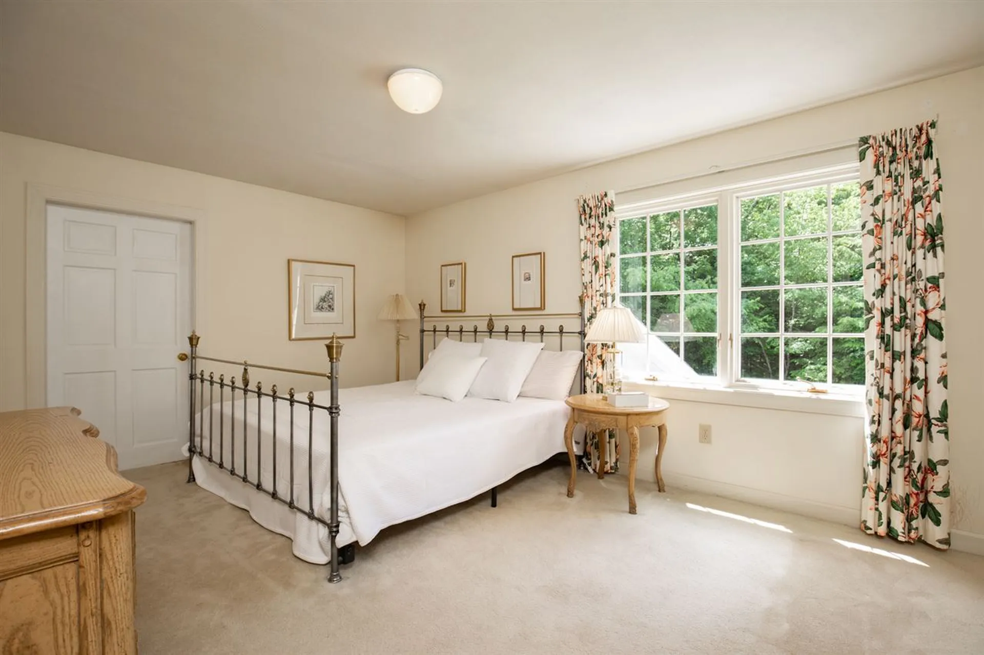 9 Evergreen Way Stratham NH 03885