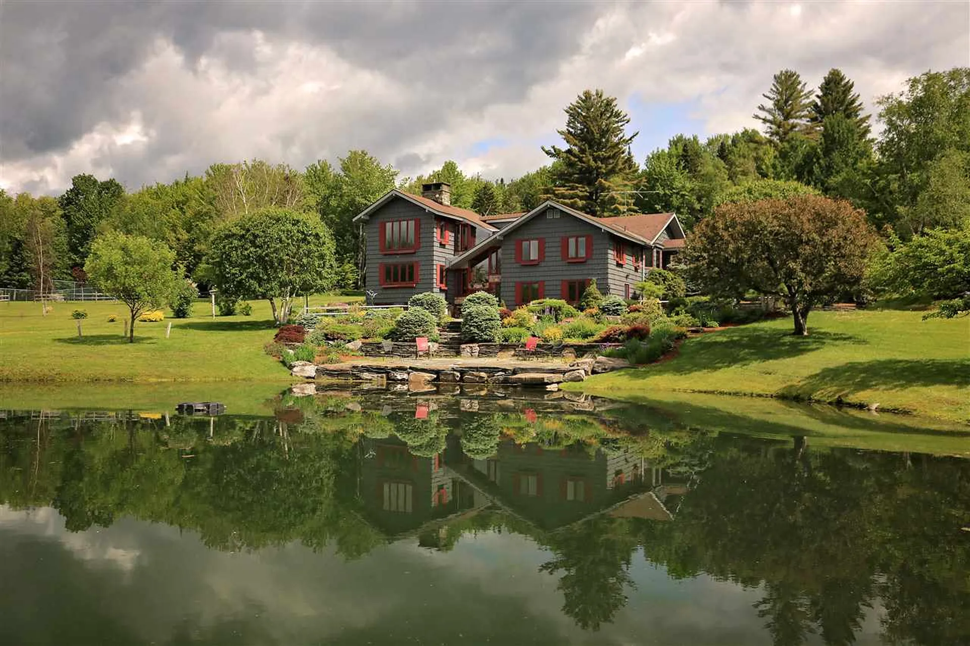 158 White Gates Lane Stowe VT 05672
