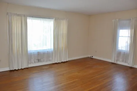 196 Commonwealth Avenue Springfield VT 05156