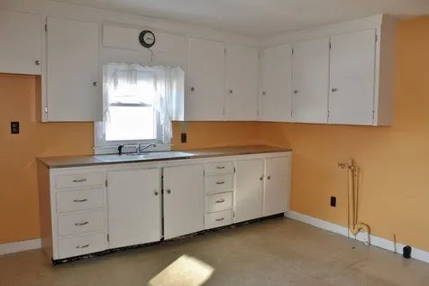 196 Commonwealth Avenue Springfield VT 05156