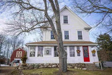 127 Chester Road Raymond NH 03077
