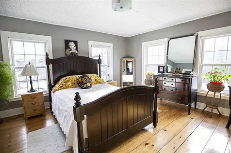 127 Chester Road Raymond NH 03077