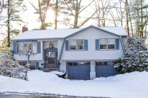 10 Wellesley Road Nashua NH 03062