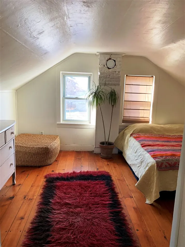 26 Rose Street Burlington VT 05401