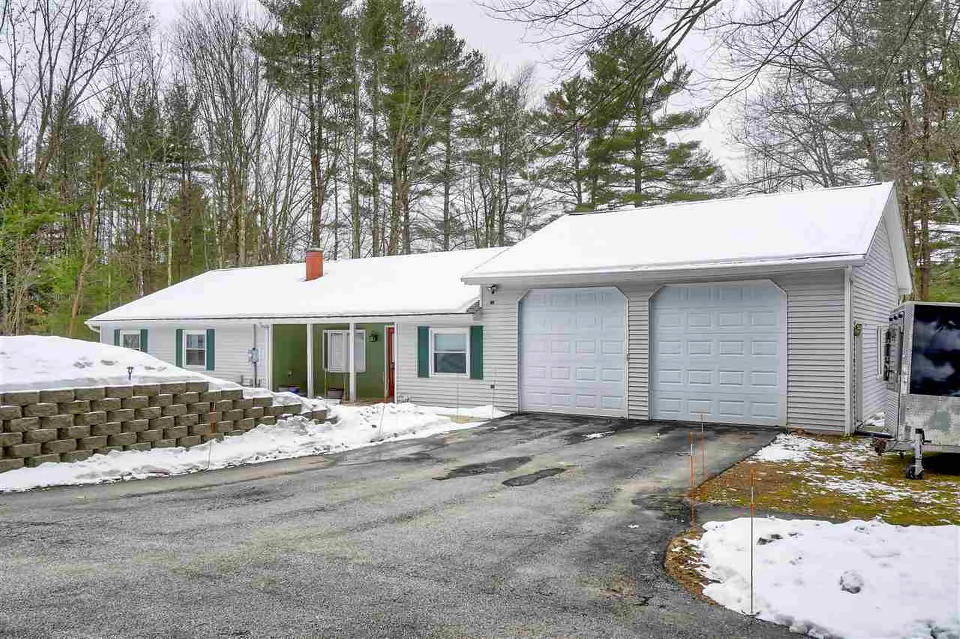 11 Parker Drive Hudson NH 03051
