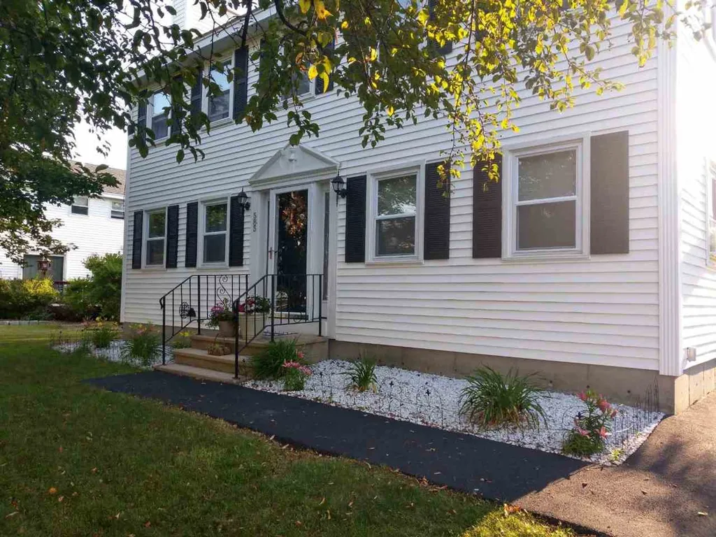 585 Brent Street Manchester NH 03103