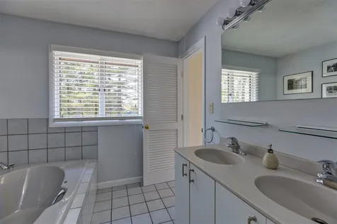 640 Edgemont Road Sunapee NH 03782