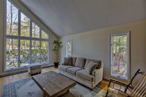 640 Edgemont Road Sunapee NH 03782